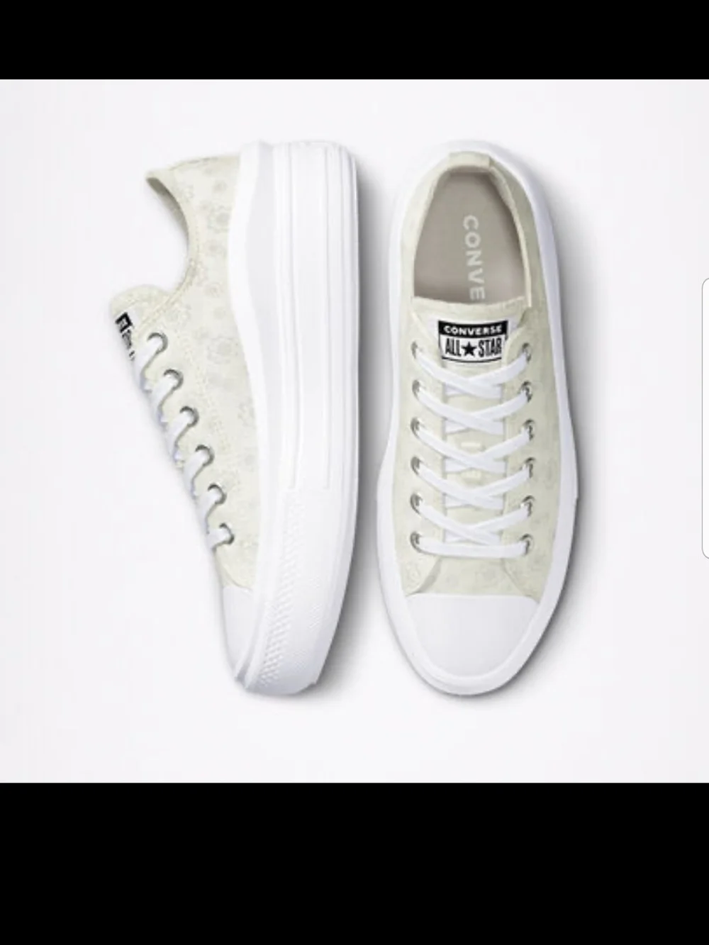 NEW! Converse Chuck Taylor Low Top Platform Sneakers in Off-White Sz 7